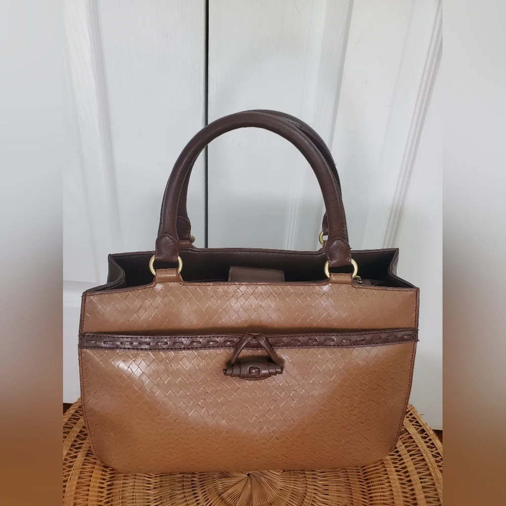 Relic Womens Woven Minimalist Normcore Handbag With Double Handles